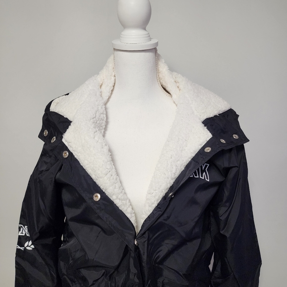 PINK Victoria's Secret SHERPA JACKET NEW - Picture 10 of 15